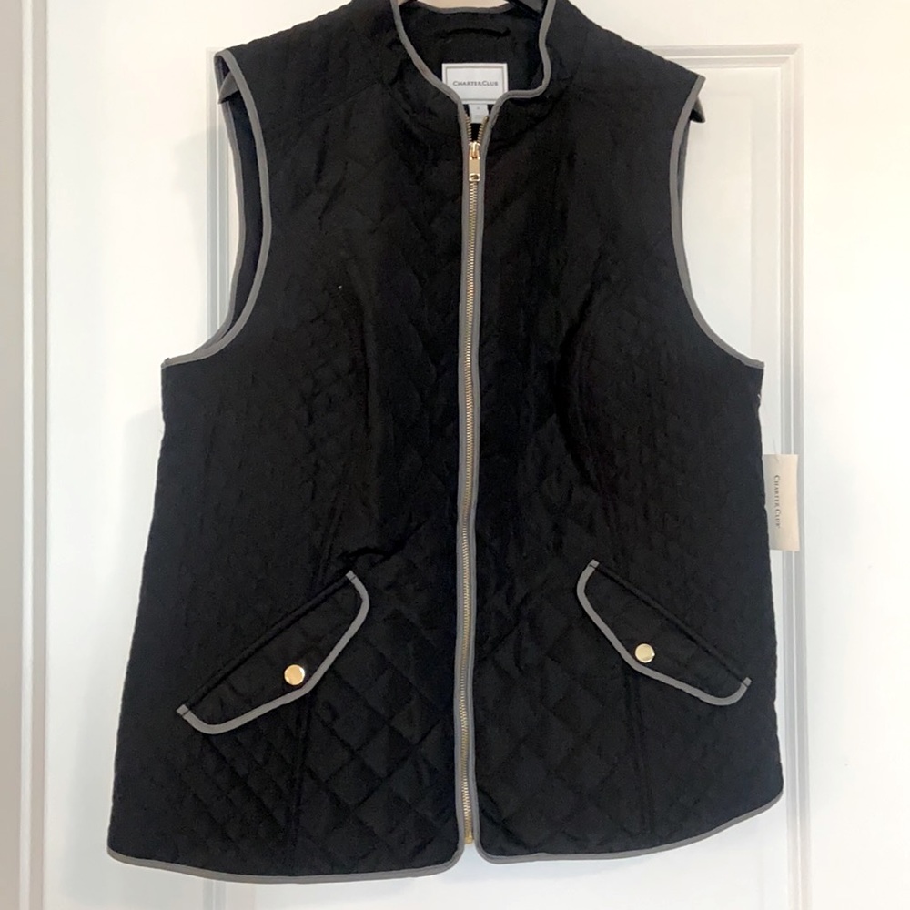 ❄️NWT❄️ Charter Club navy & gold quilted vest!